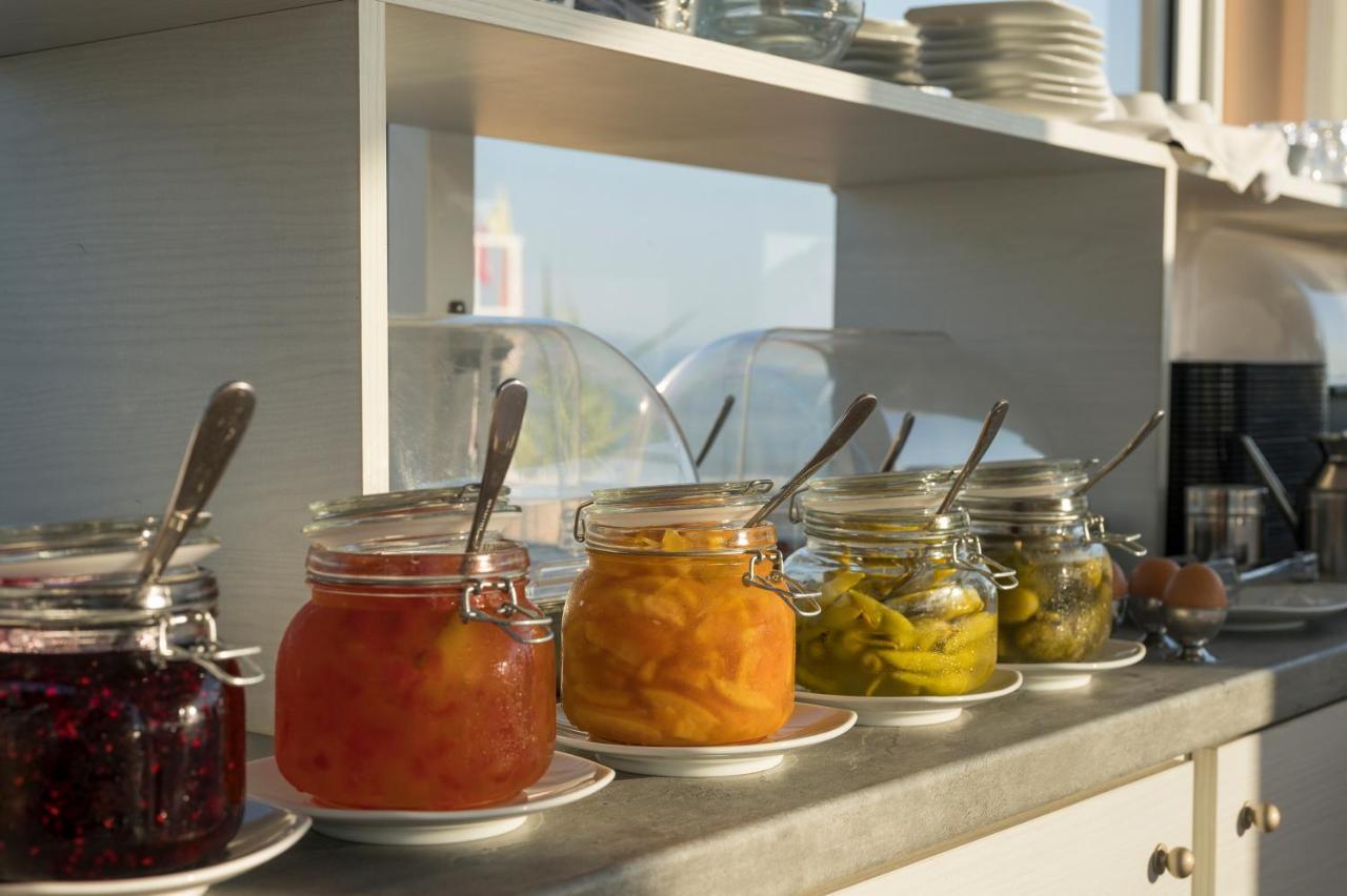 Hotel Caretta Beach Gerani  외부 사진