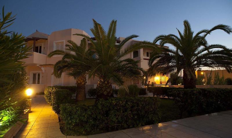 Hotel Caretta Beach Gerani  외부 사진